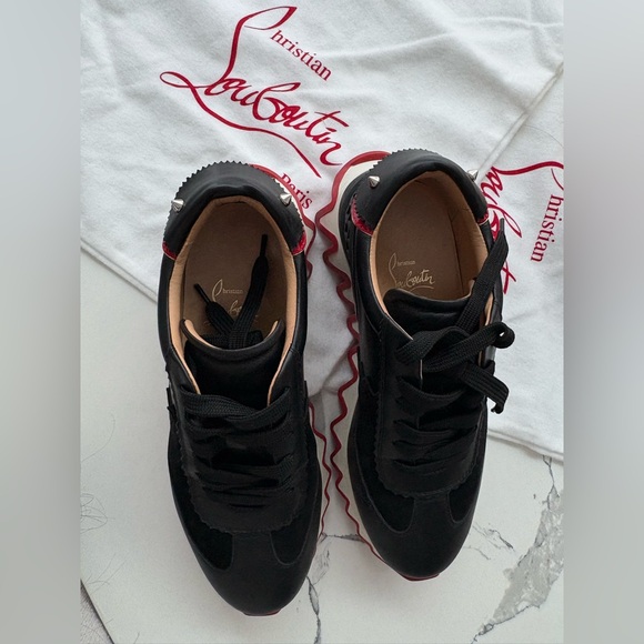 Authentic Louboutin Sneakers Loubishark - Picture 3 of 10